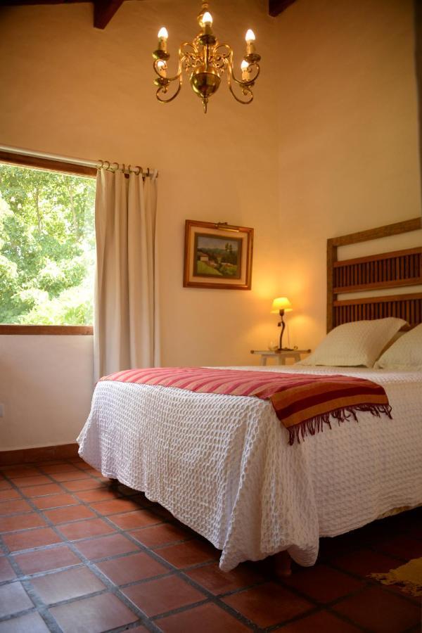 Golf - Casa De Huespedes Villa Тандил Екстериор снимка